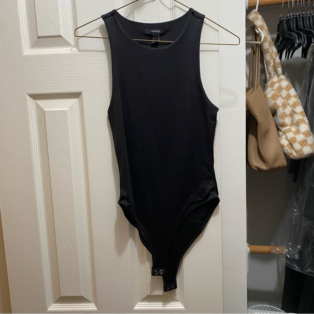 Basic black bodysuit